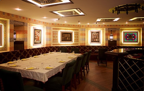الأمير، مطعم المأكولات العربية الأول في بودابست، مأكولات حلال